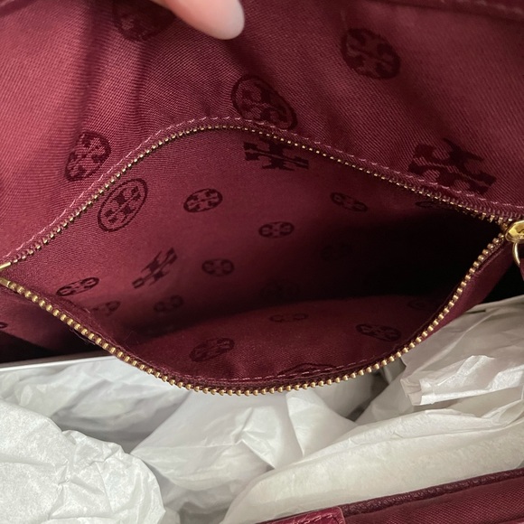 Beautiful Tory Burch Agate Whipstitch hobo bag - Picture 15 of 16